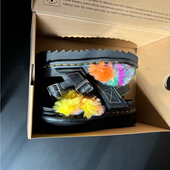 Dr Martens Voss 2 Fluffy Y2K Women’s Size 5 - Picture 2 of 9